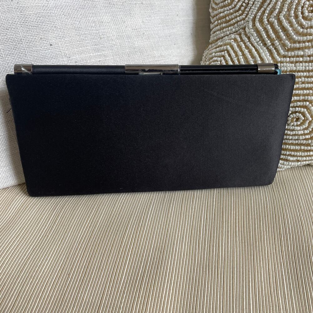 Vintage Aria by Mary Frances Piano Keys & Treble Clef Beaded Clutch - Picture 4 of 6
